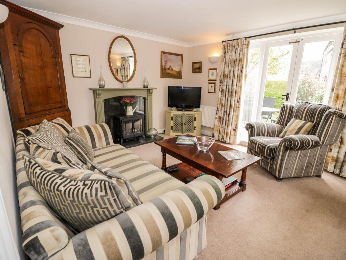 Rosemead Villa Moreton-in-Marsh Bagian luar foto