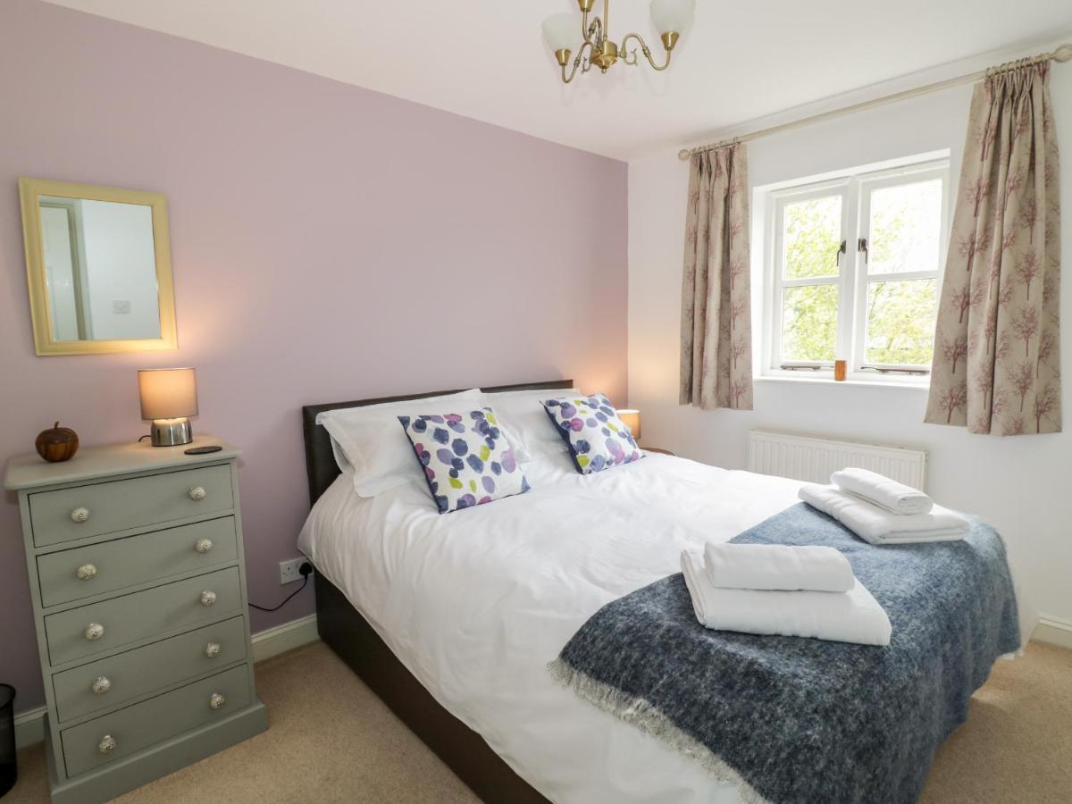 Rosemead Villa Moreton-in-Marsh Bagian luar foto