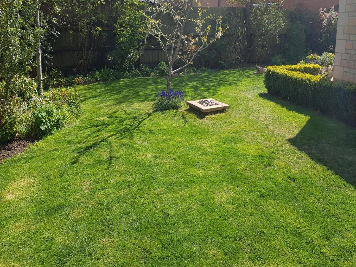 Rosemead Villa Moreton-in-Marsh Bagian luar foto
