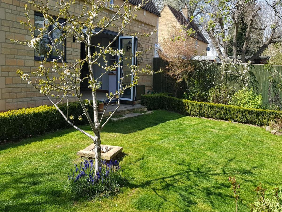Rosemead Villa Moreton-in-Marsh Bagian luar foto