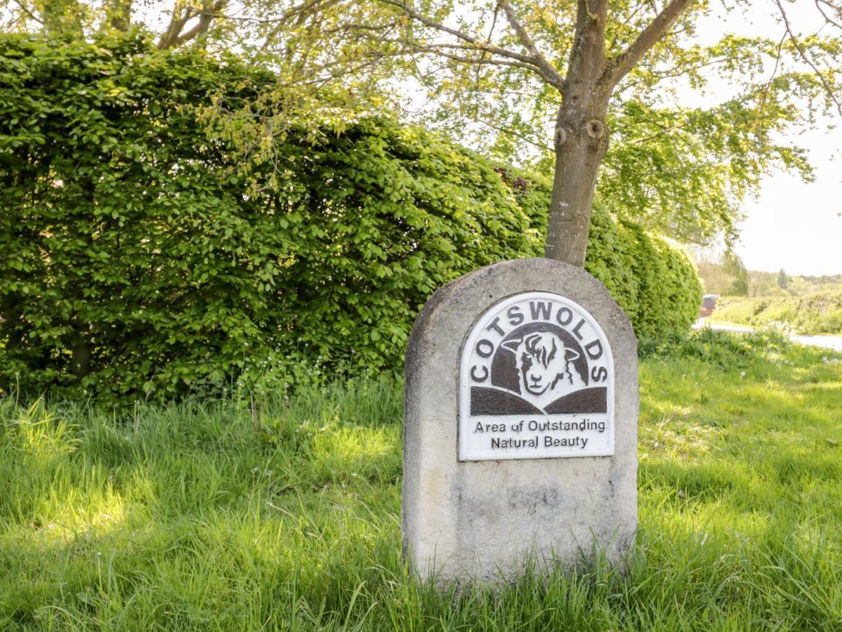 Rosemead Villa Moreton-in-Marsh Bagian luar foto